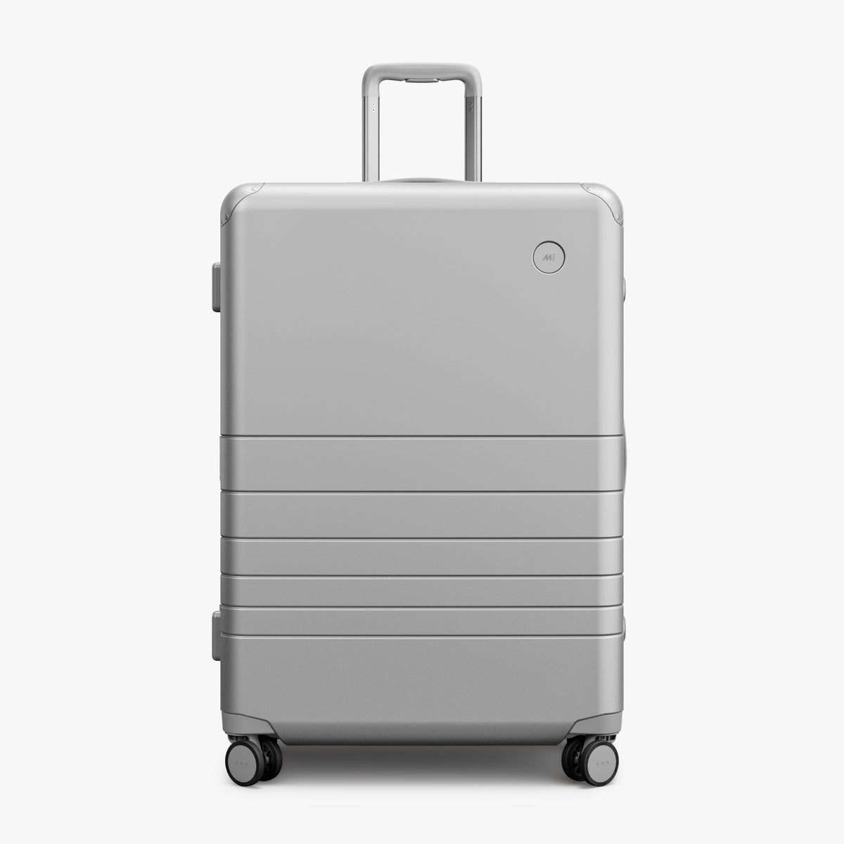 Silver | Front view of Hybrid Check-In Large in Silver