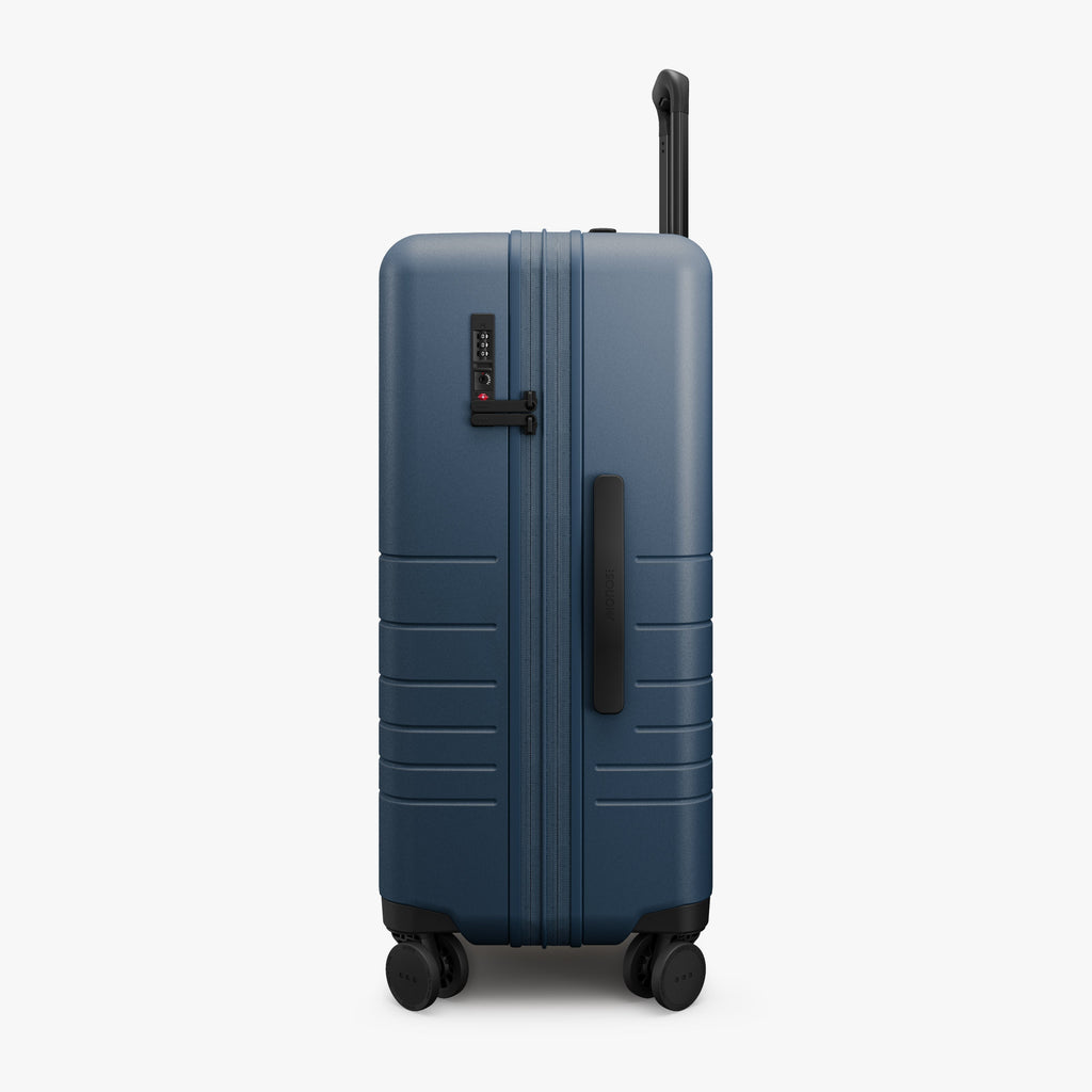 Expandable Check-In Medium