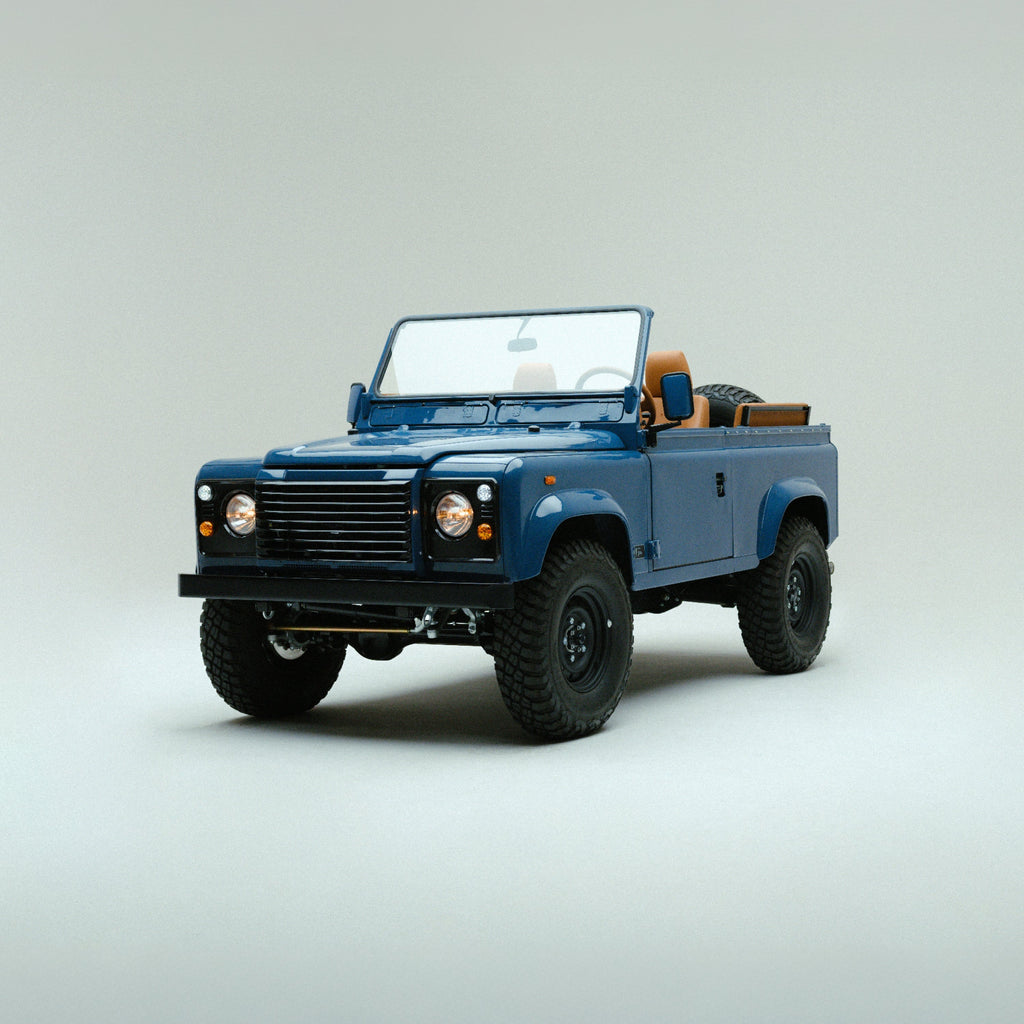 Arles Blue | Front view of Land Rover Defender in Arles Blue