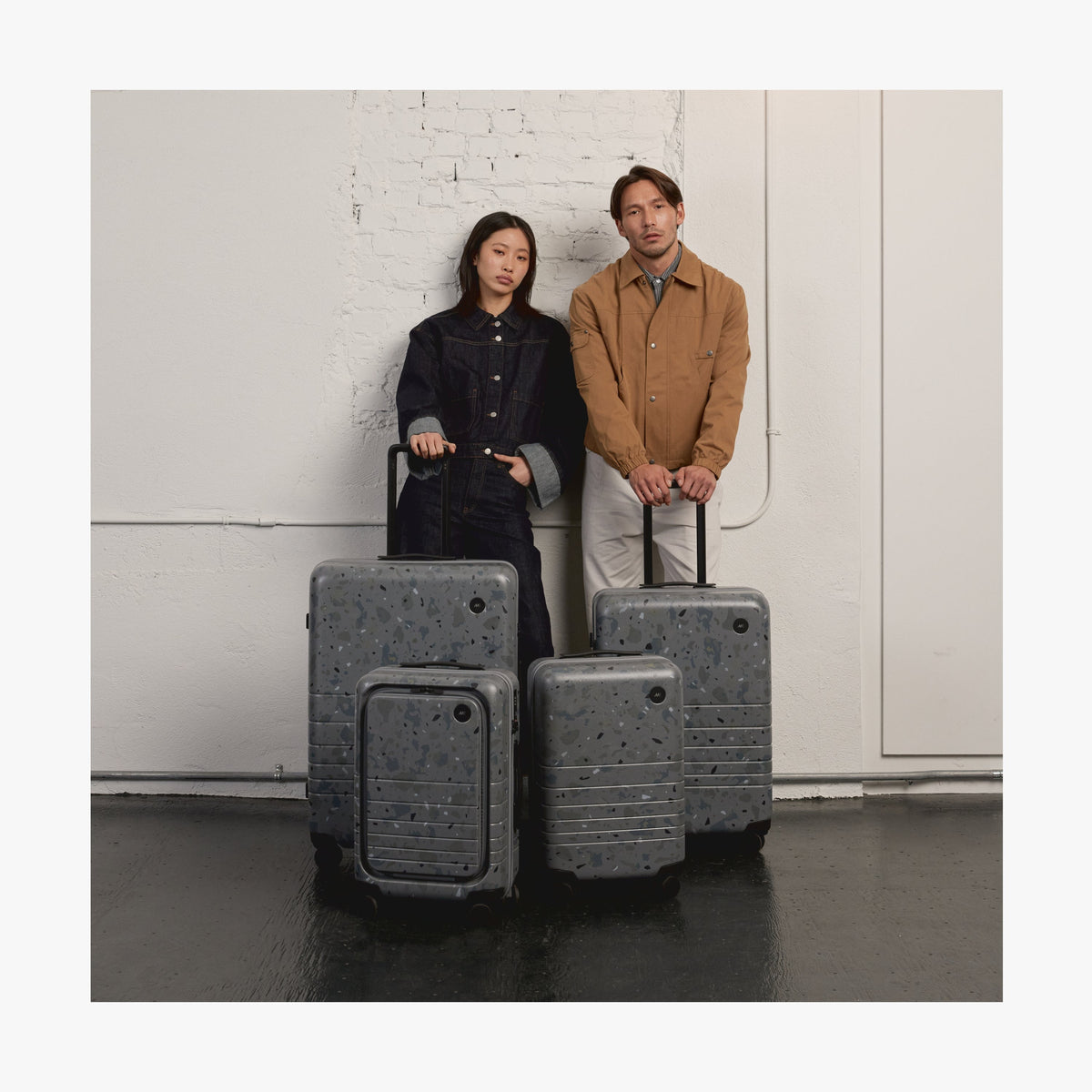 Check-In Medium