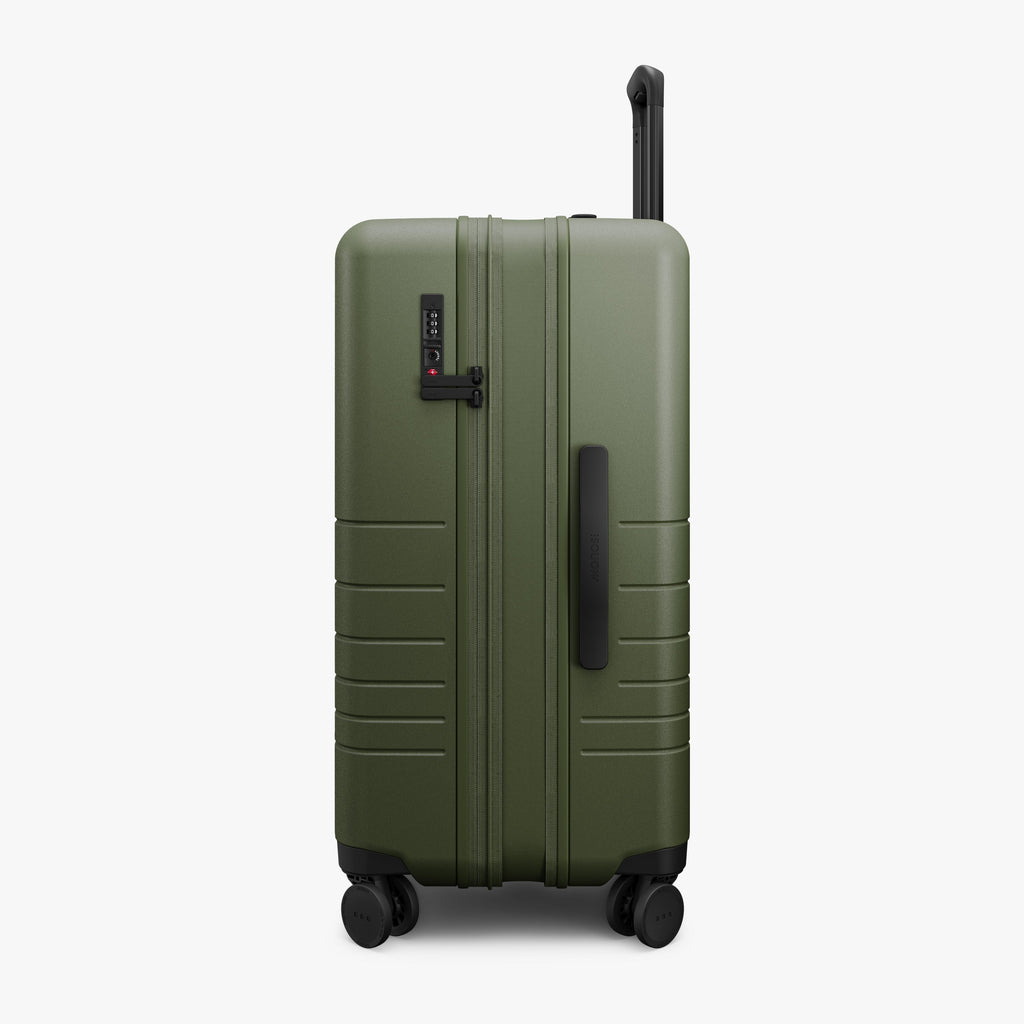 Expandable Check-In Medium