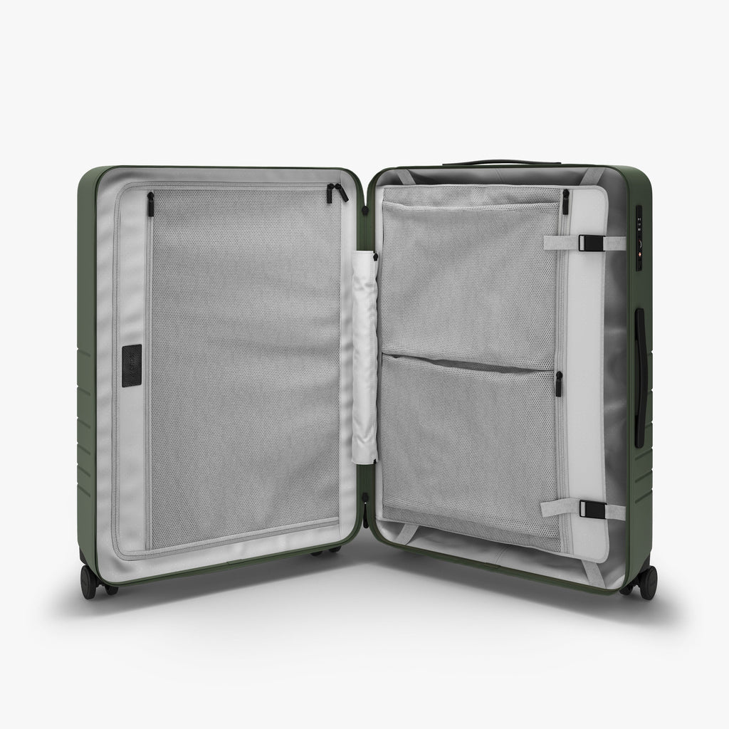 Check-In Medium