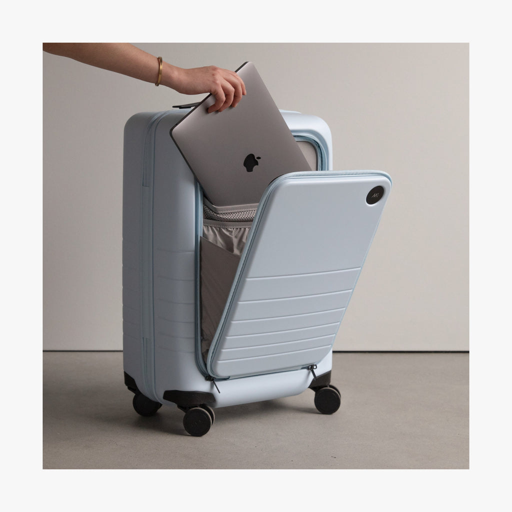 Carry-On Pro